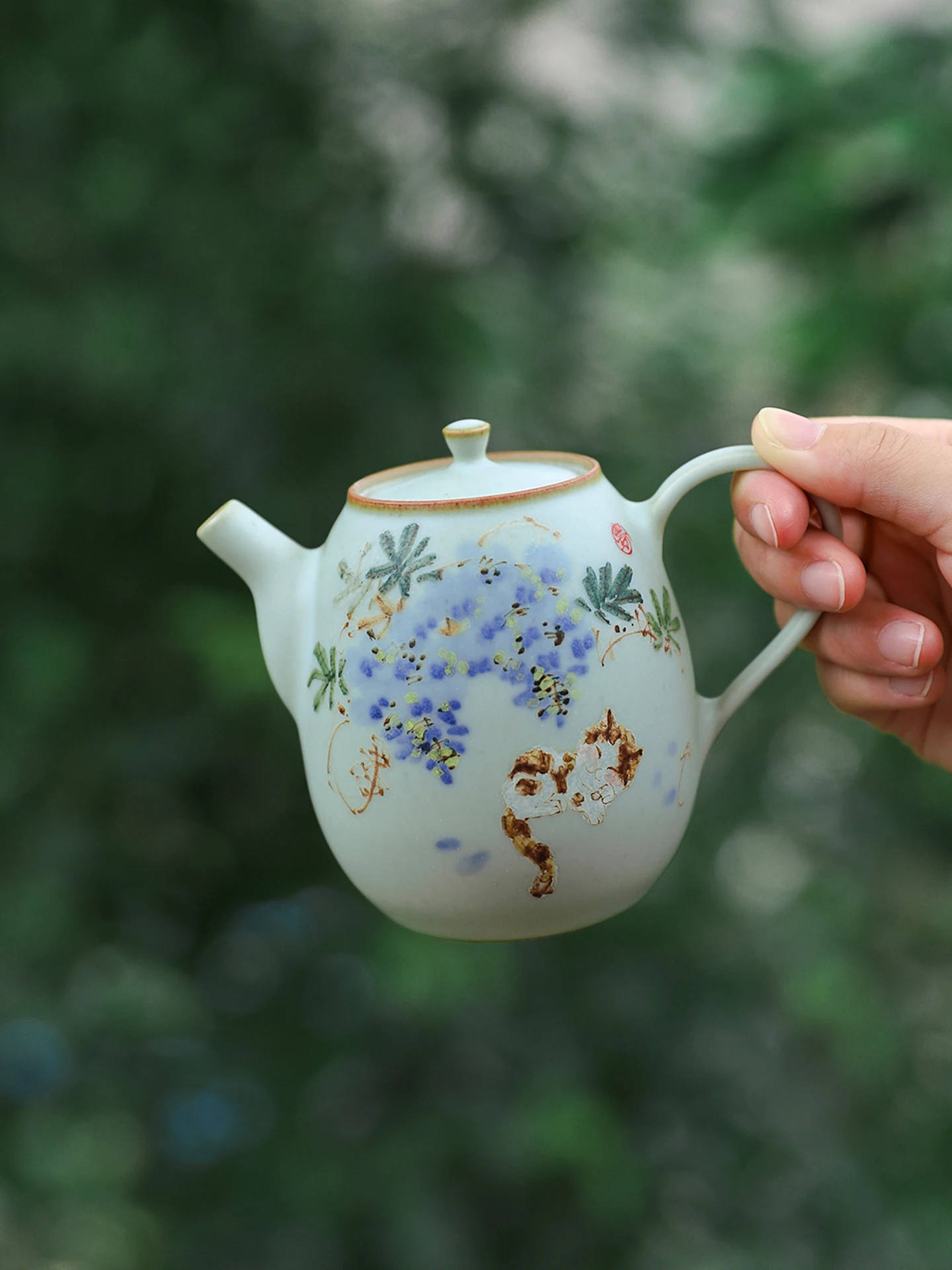 

Handmade Cerc Tea Pot Large Capaci Jingdezhen Hand-Painted Purple Vine Home Use Tea Set Built-In Filter Net Gift Box