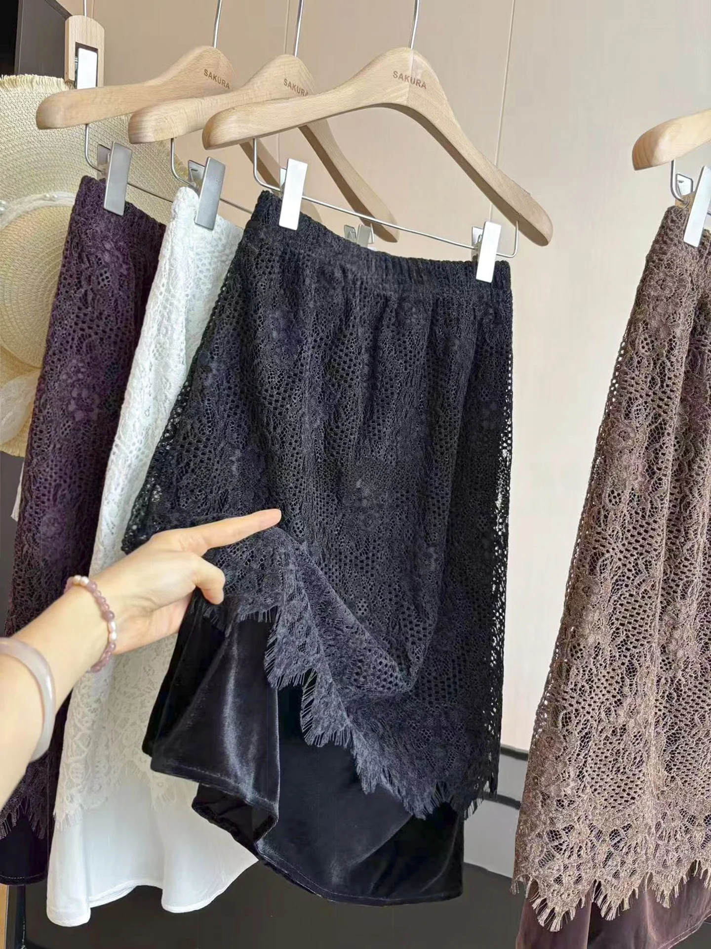 Romantic Lace Overlap Velvet High Waist A-Line  Skirt Women's Black Tassel  Exquisite Heavy Embroidery Mid-Length Skirt