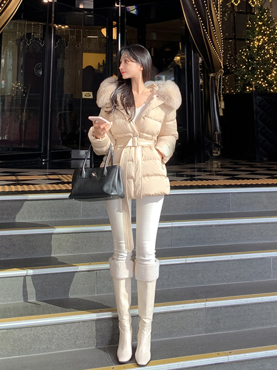 

Women's Short Thickened Fleece Winter Coat Belted Slim Fit Warmth Outerwear Korean Style Duck down Jacket with Hood