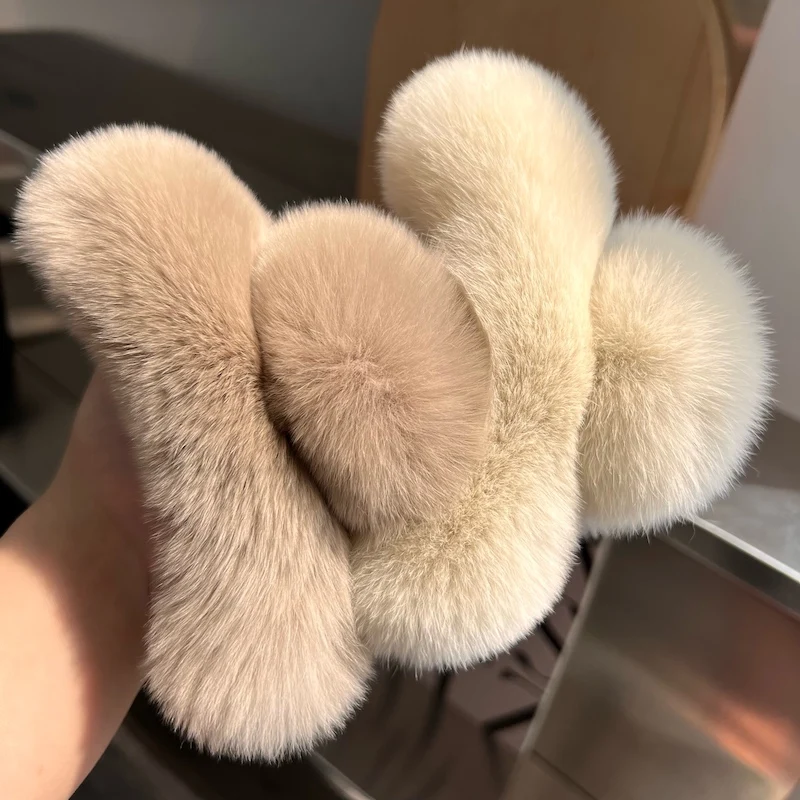 

Natural Rex Rabbit Fur Hair Claw Large Hairpin Temperament Clip New Cute Plush Hair Scratching Ponytail Fuzzy Claw Clip