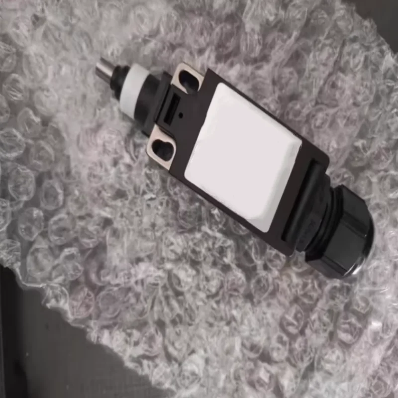 

Brand New Genuine Limit Switch I88-A1Z FFsw 618.6740.644