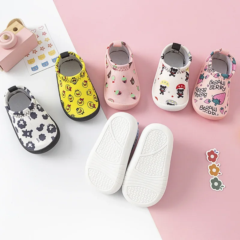 Baby Girl Shoes Cartoon Printed Cloth Surface Breathable Comfortable Baby Toddler Shoes Anti Slip Soft Sole Children's Shoe