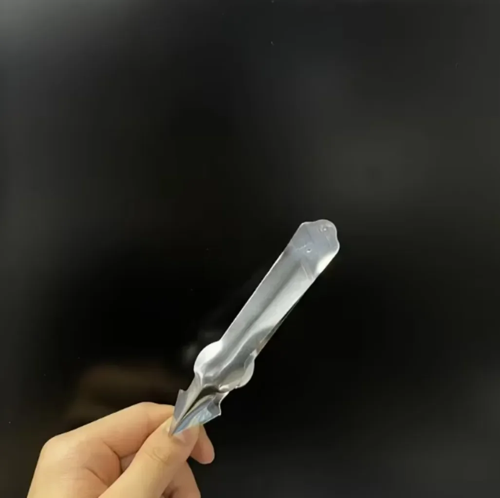 New Practical Strawberry Peeler, Pineapple Corer and Slicer, Stainless Steel Kitchen Utensil, Pineapple Slicer with Clips