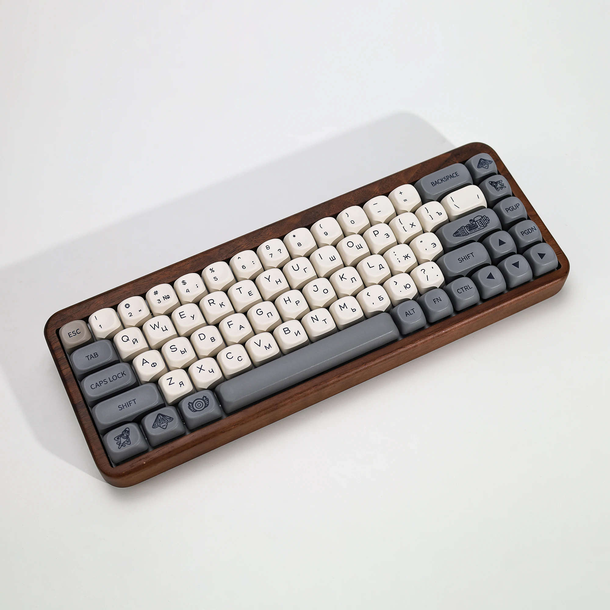 KBDiy Russische Tastenkappen Retro Vision Theme KOA MOA Profil PBT ISO MAC Tastenkappen Maßanfertigung für MX-Schalter 60 Gaming Mechanische Tastatur – Detail 8