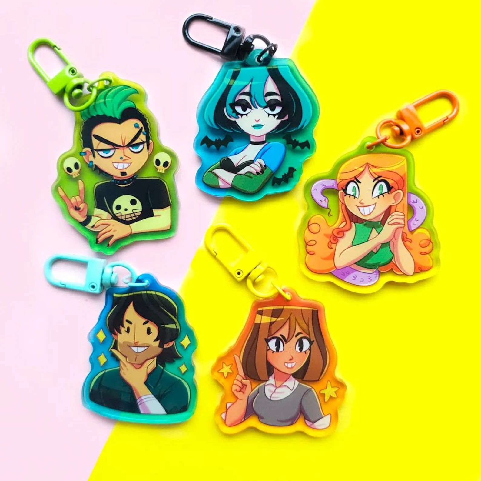 Porte-clés en acrylique dégradé coloré Total Drama Island Duncan, Gwen, Izzy, Courtney, Chris McLean