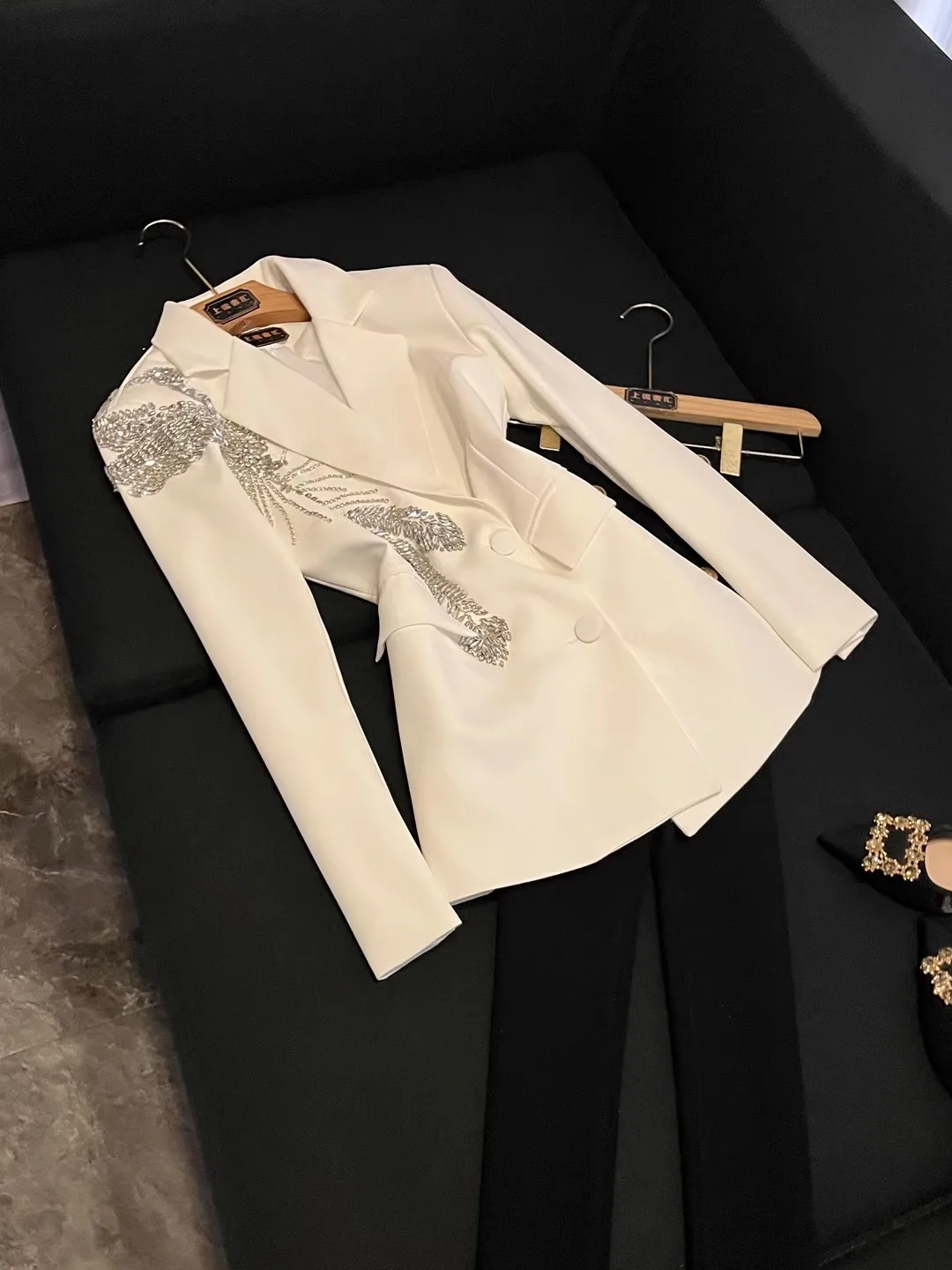 

Ele Commuter Sle Slim Fit Suit Women's Faion 2025 Autumn New High-End Feel Western Coat X367 Long Sve Double Button