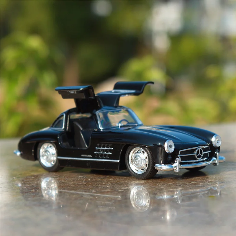 

Модель автомобиля Welly 1:36 Mercedes-Benz 300SL, классический спортивный автомобиль из сплава, литая металлическая ретро-модель старого автомобиля, имитация, игрушка для детей, подарок