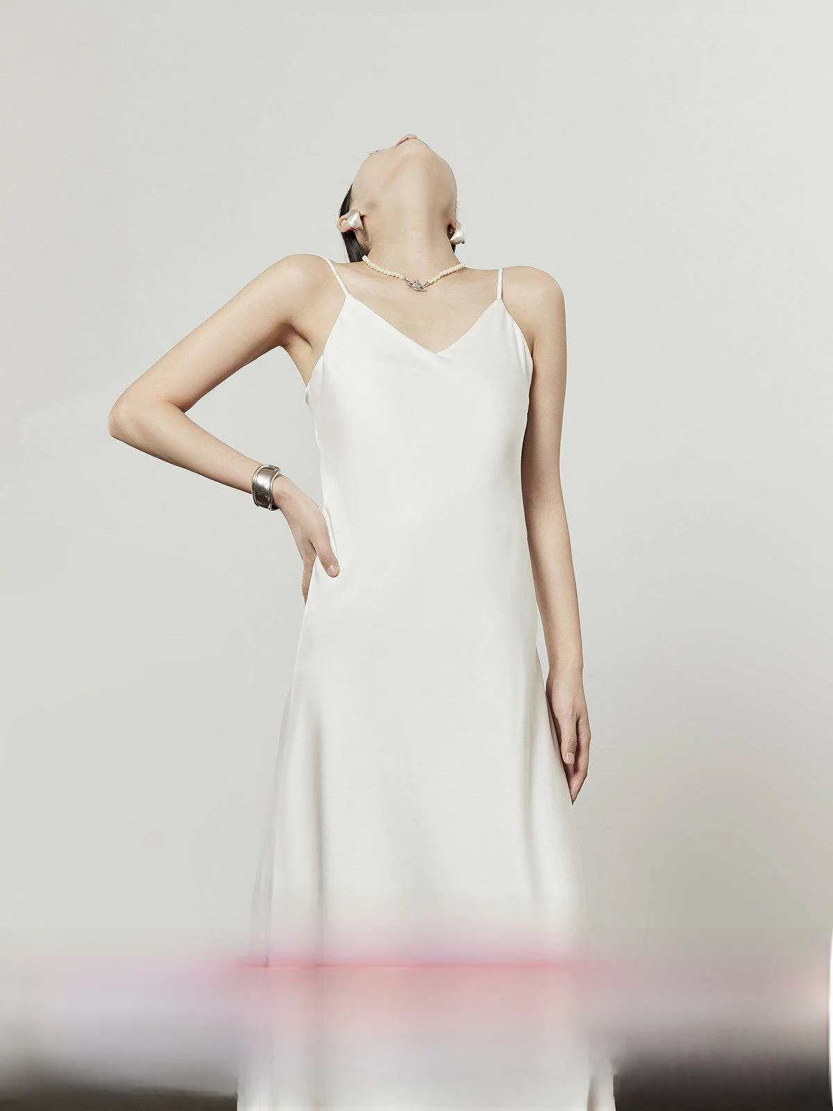 

Элегантное белое атласное платье без бретелек для женщин, роскошное длинное вечернее платье от Zhou Li Wu, новинка 2025 года, для деловых встреч