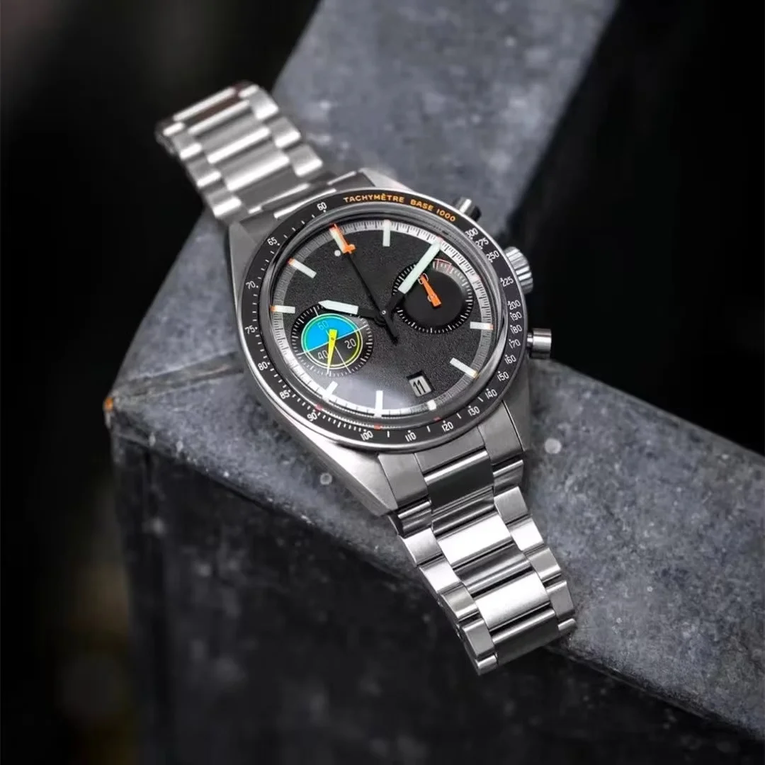 2026 New Luxury Fashion Men's Waterproof Luminous Week Date Sports Watch Advanced Sense Men's Quartz Watch Men's