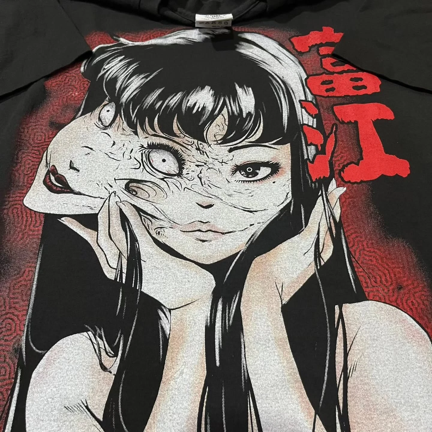 Junji Ito Tomie Anime Horror Manga Split Face Grafik T-Shirt Baumwolle Herren Damen T-Shirt Sommer Streetwear – Detail 3