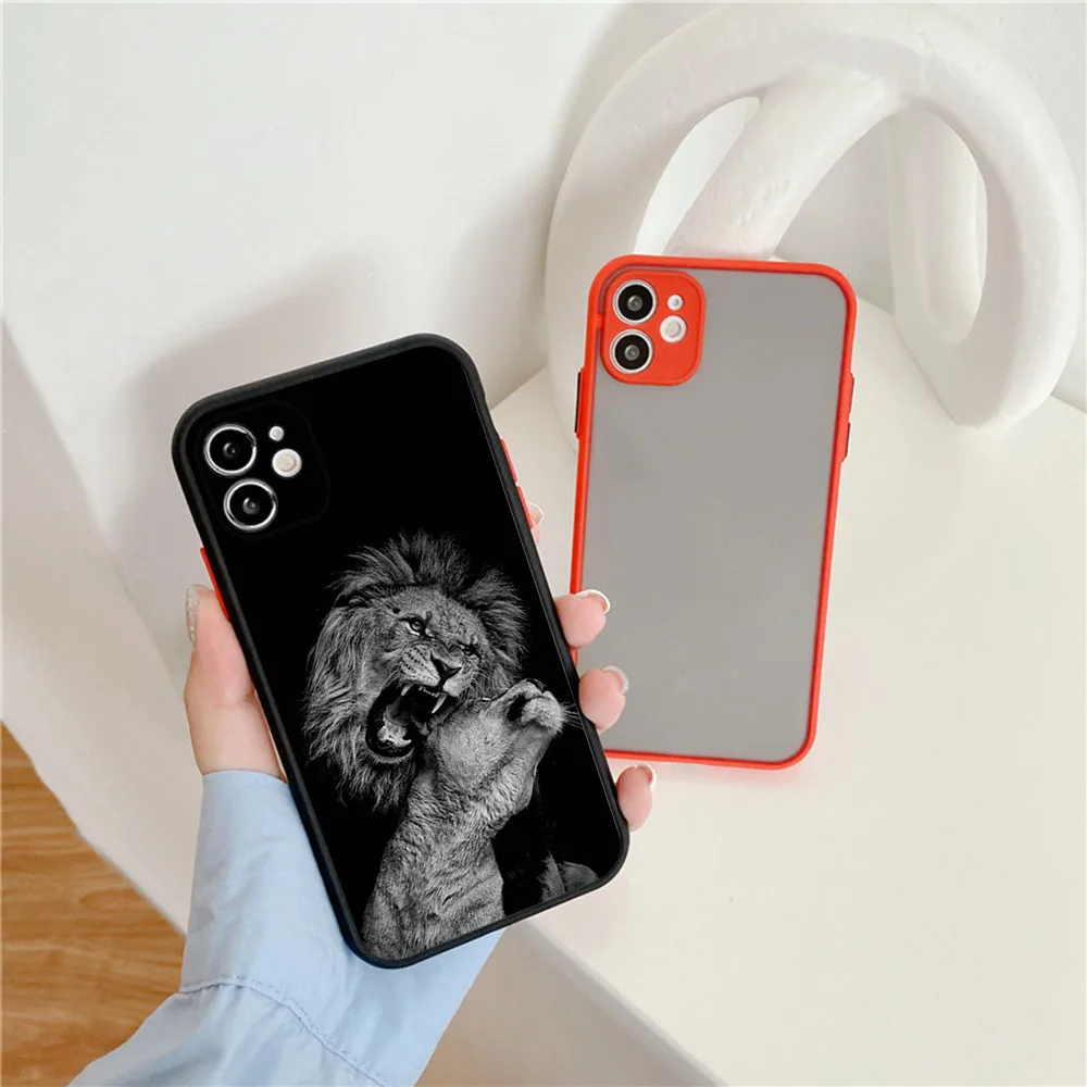 Cases For iPhone 16 15 14 7 8 Plus 13 12 11 Pro Max XS X 16p XR SE Leopard Tiger Lion King Frosted Translucent Fundas Phone Case