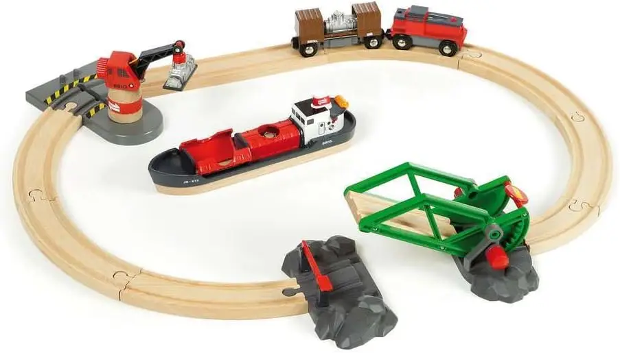 

33061 Cargo Harbor Set | 16-Piece Train Set with Accessories Wooden Tracks | Ideal Gift for Kids Aged 3+ | Certified Sustainable