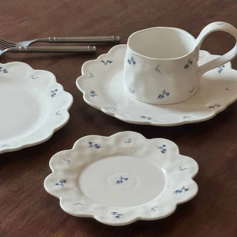 

Retro Floral Cerc Plate Creative Petal Dert Plate Pasta Salad Di High Handle Coffee Cup Plate Multifunctional Diningware