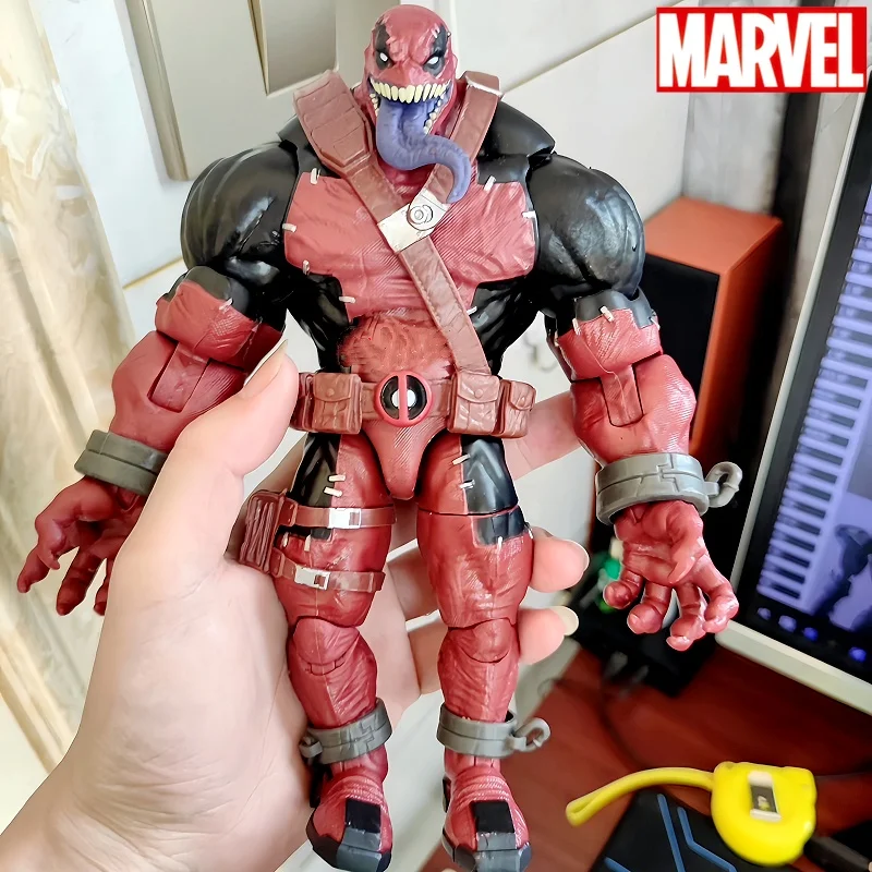 Marvel Legends Venompool Deluxe Exclusive 8