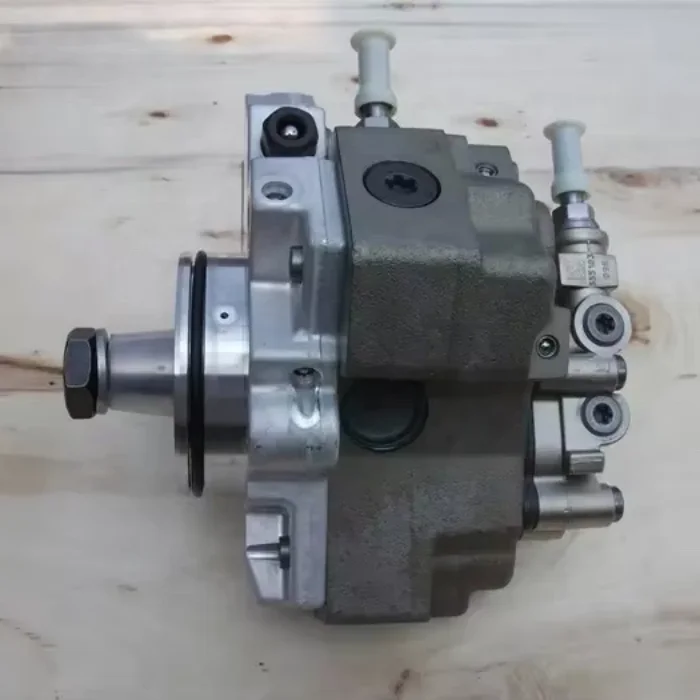 

PC200-8 PC220-8 PC300-8 Excavator SAA6D107E Engine Parts Fuel Pump Assembly 6754-71-1012