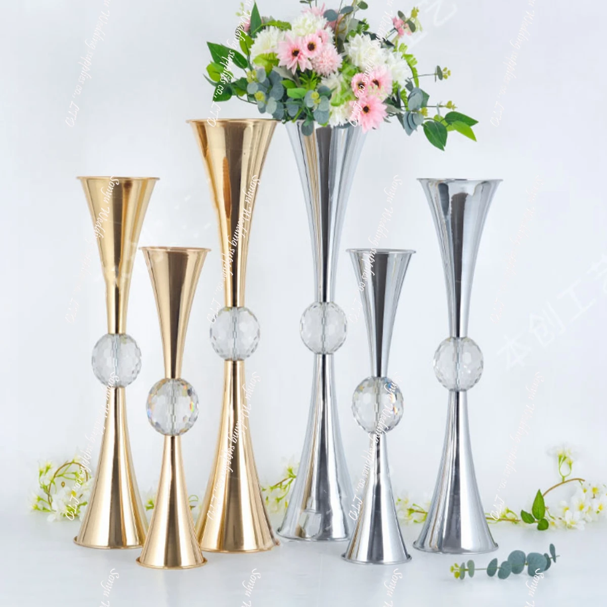 

Wedding Metal Trumpet Flower Vase Wedding Table Centerpiece Road Lead Flower Stand