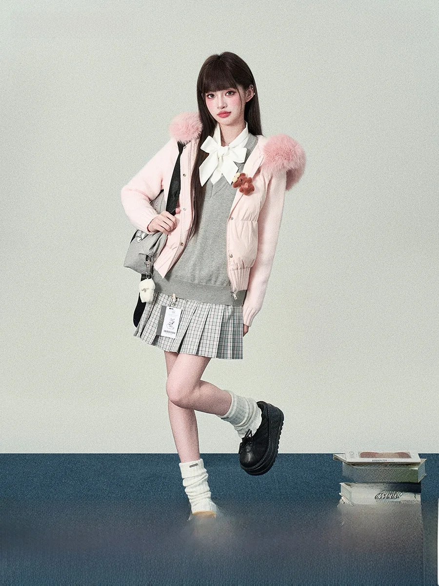 

Модный женский зимний пуховик с капюшоном и пушистым меховым воротником, теплый, милый, маленький размер, комплект из четырех предметов