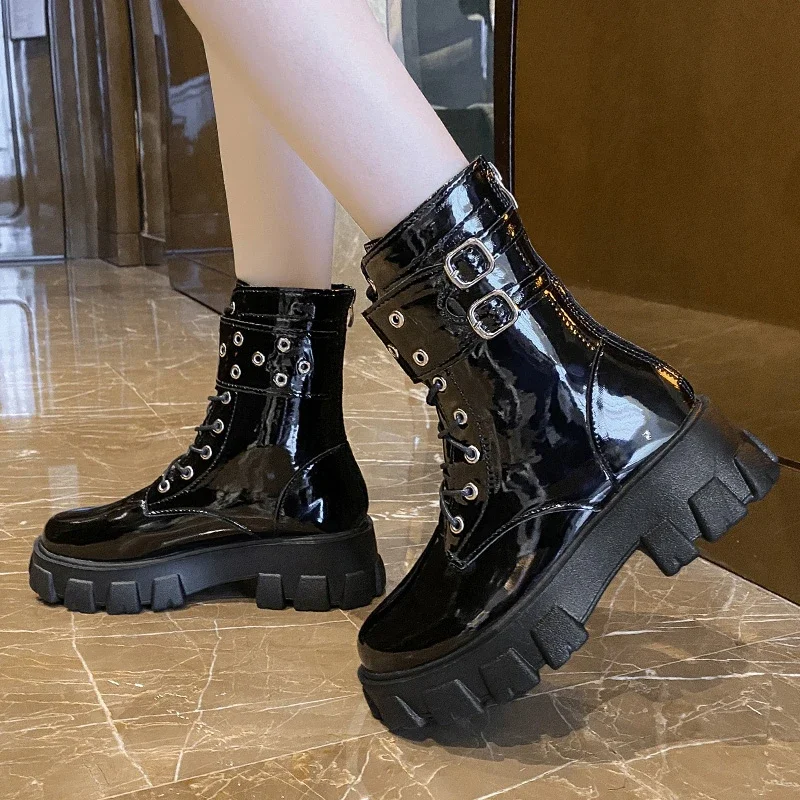 Women's Korean-Style Fashion Mid-Calf Riding Boots British-Style Motorcycle Boots Thick-Soled Glossy Riding Boots Cosplay Boots