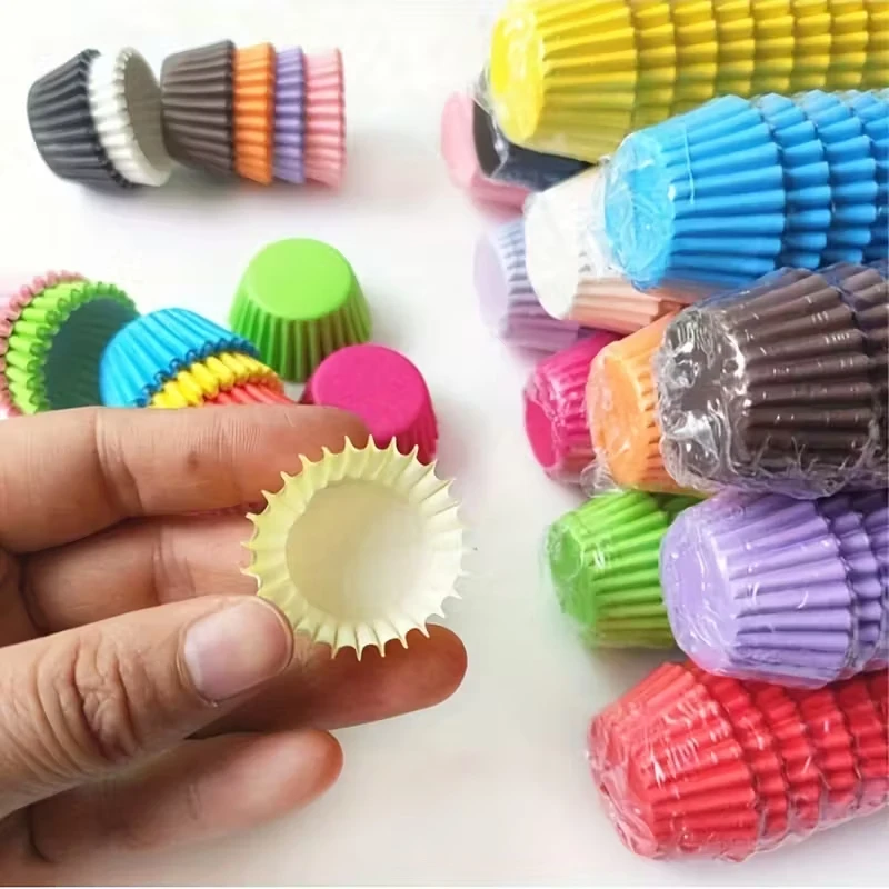 500Pcs/1000Pcs Solid Color Mini Cake Paper Cups, 0.98inch Greaseproof Baking Cups, 2.36inch Extended Size, Perfect for Cream Cakes, Cupcakes, and Pastries, Essential Kitchen Tools for Parties and Everyday Use