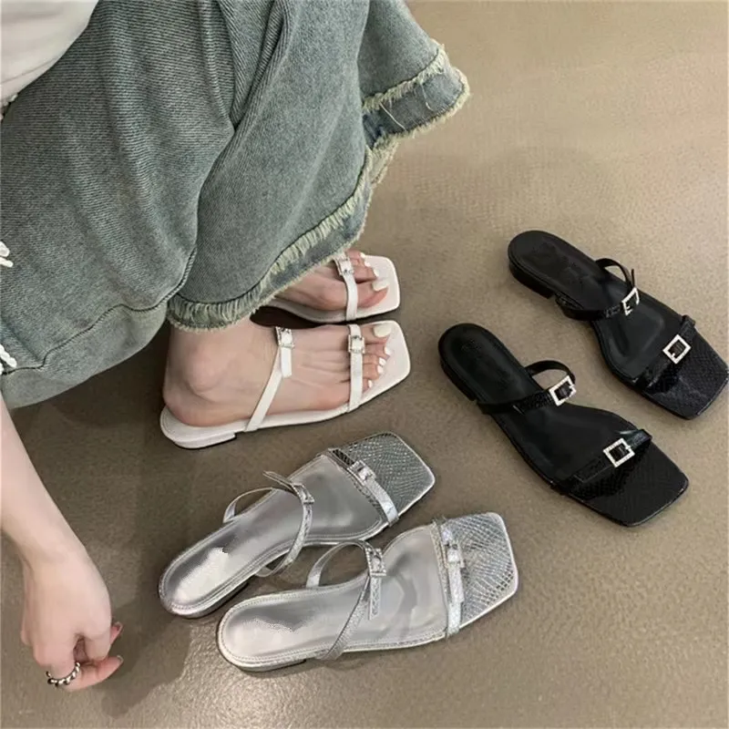 Summer Flats Women White Black Silver Sliders Beach Flip Fops Fashion Slip-On Slippers Outdoor Sandals For Women Slippers