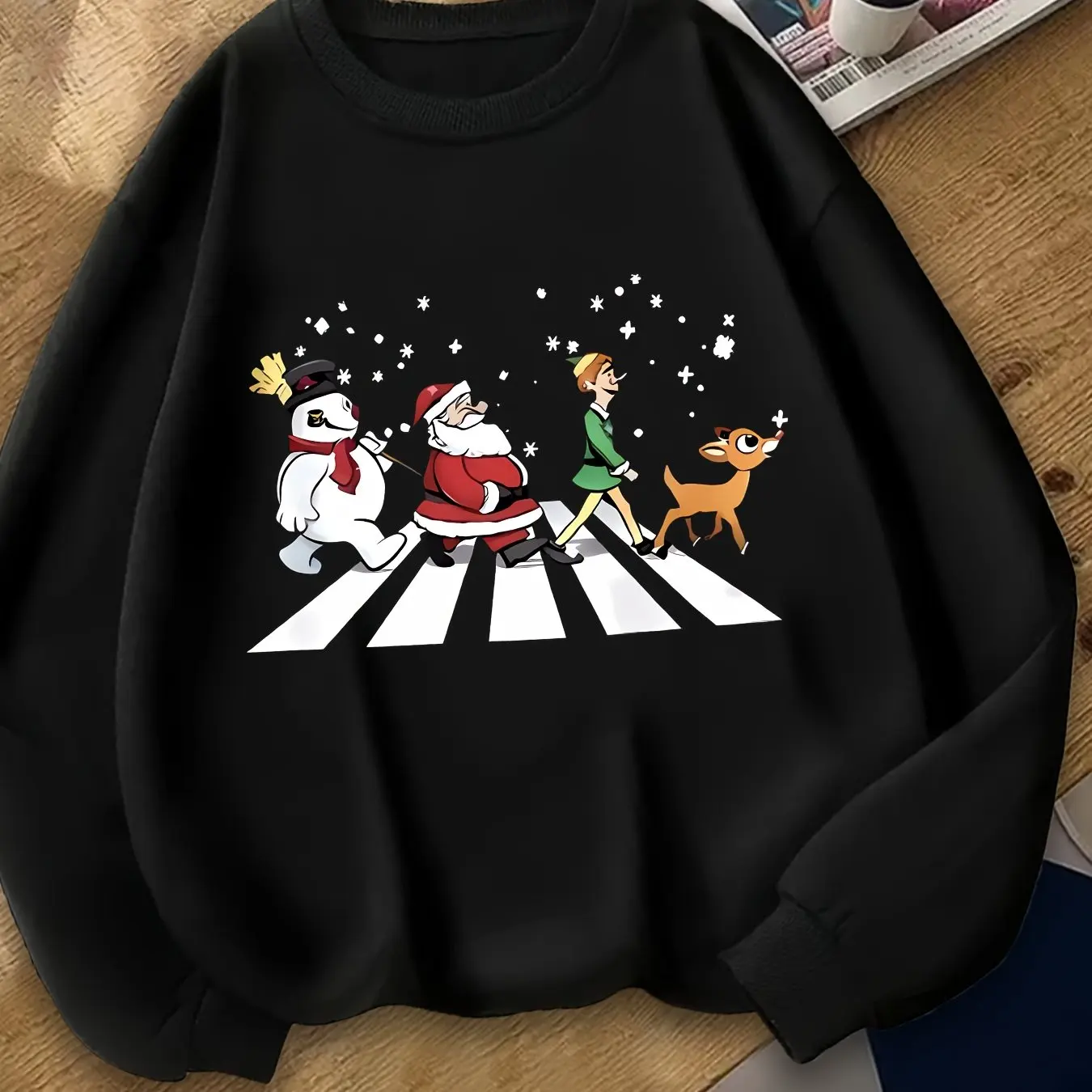 Christmas Cartoon Characters Crew Neck Sweatshirt For Women With Long Sleeve Pullover Active Casual Wear For All Seasons