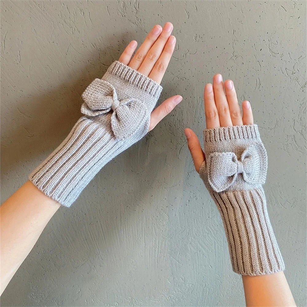 um-par-de-luvas-de-meio-dedo-de-inverno-feminino-curto-elastico-sem-dedos-mitten-moda-quente-trico-luvas-femininas