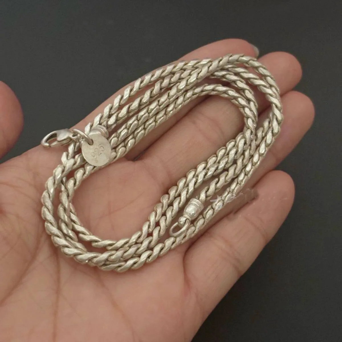 

Exquisite China Old National Style Tibet Silver Carve men and women Necklace Auspicious Long Chain Necklace Statue