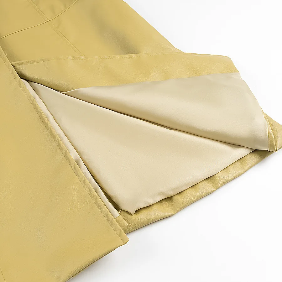 Cappotto lungo in pelle PU di lusso per donna 2025 Nuovo autunno monopetto a maniche lunghe con colletto bavero Trench femminile in ecopelle