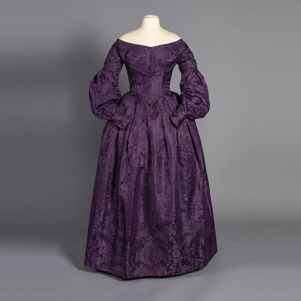 1740s Tudor Elizabethan Costume Medieval Victorian Royal Court Purple Damask Dress Carnival Theme Party Masquerade Gown