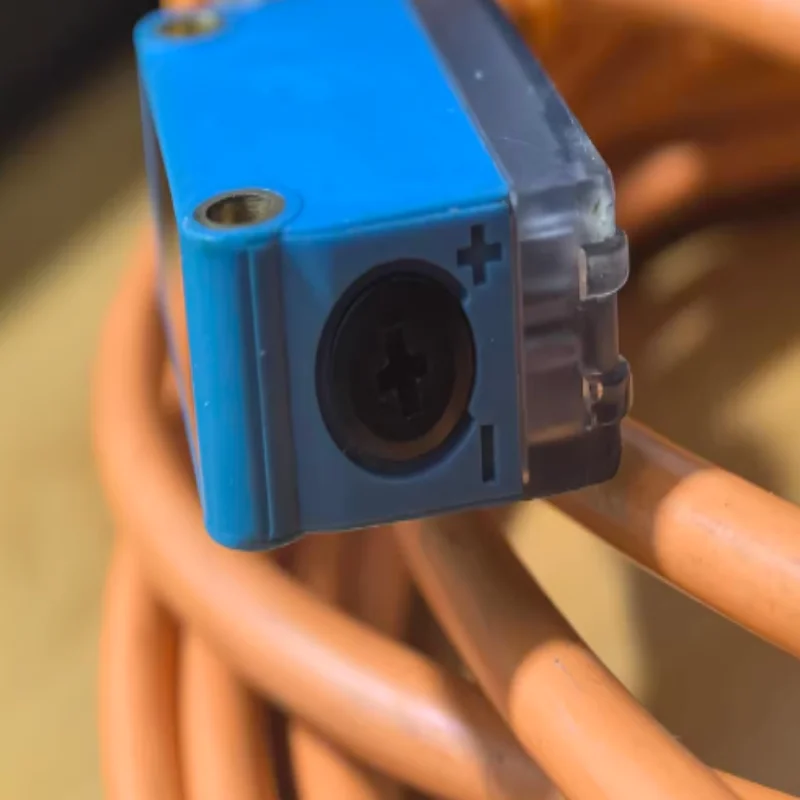 

Brand New Original Photoelectric Switch 6013623 VL18-4P3740 6013620 VL18-3F3740 6041803 VTF180-2P42412 1050710 GTE6-P4211