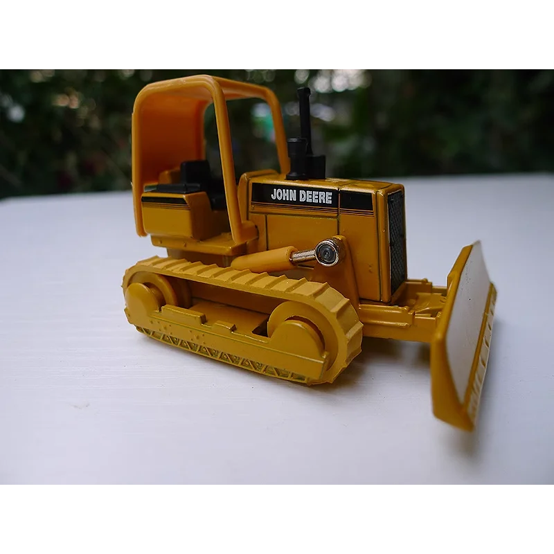 Diecast ERTL 1:64 Scale Bulldozer Alloy Car Model Collectible Toy Gift Souvenir Display Ornament