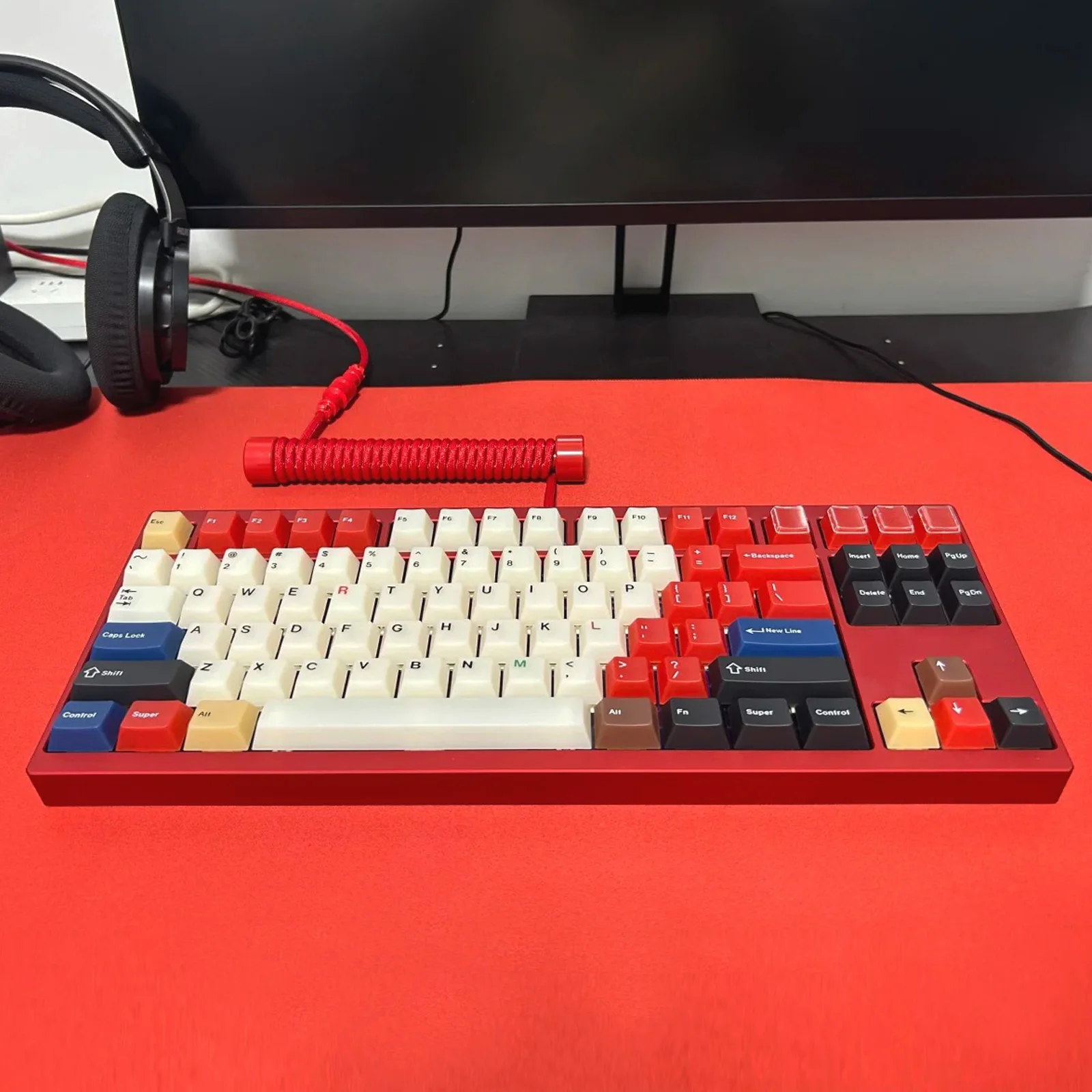7 Color Vintage Mixed Light Themed PC Translucent Cherry Profile Keycaps 186 Keys for Cherry Mx Switch Mechanical Keyboards view 6