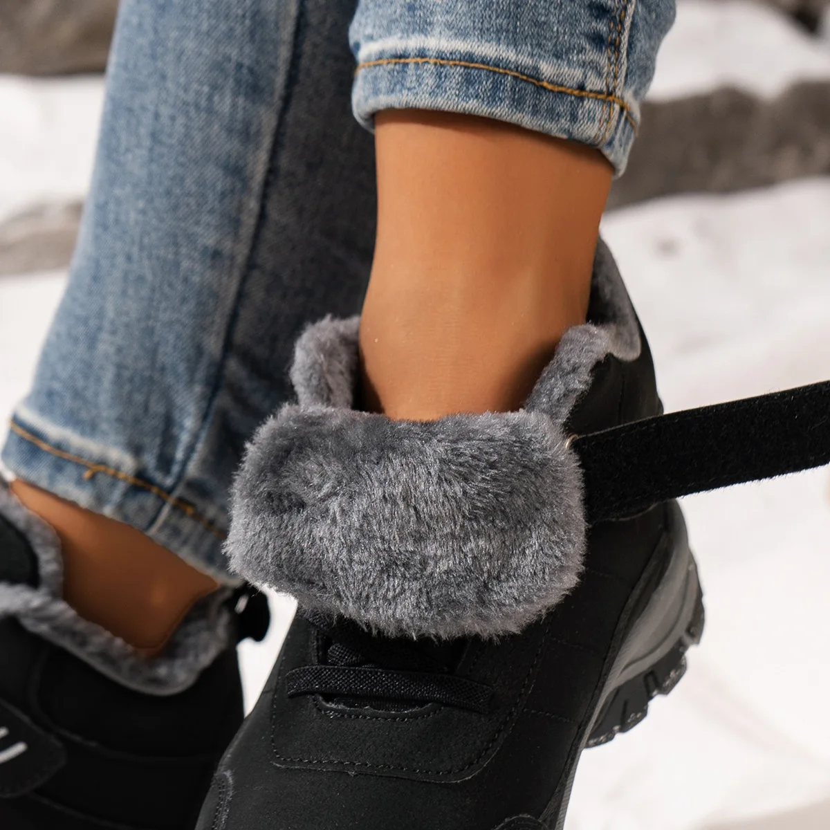 Damen-Knöchel-Winterstiefel aus PU, wasserabweisend, mit Plüschfutter, Klettverschluss, rutschfeste flache Sohle, warme Outdoor-Freizeitstiefel. – Detail 11
