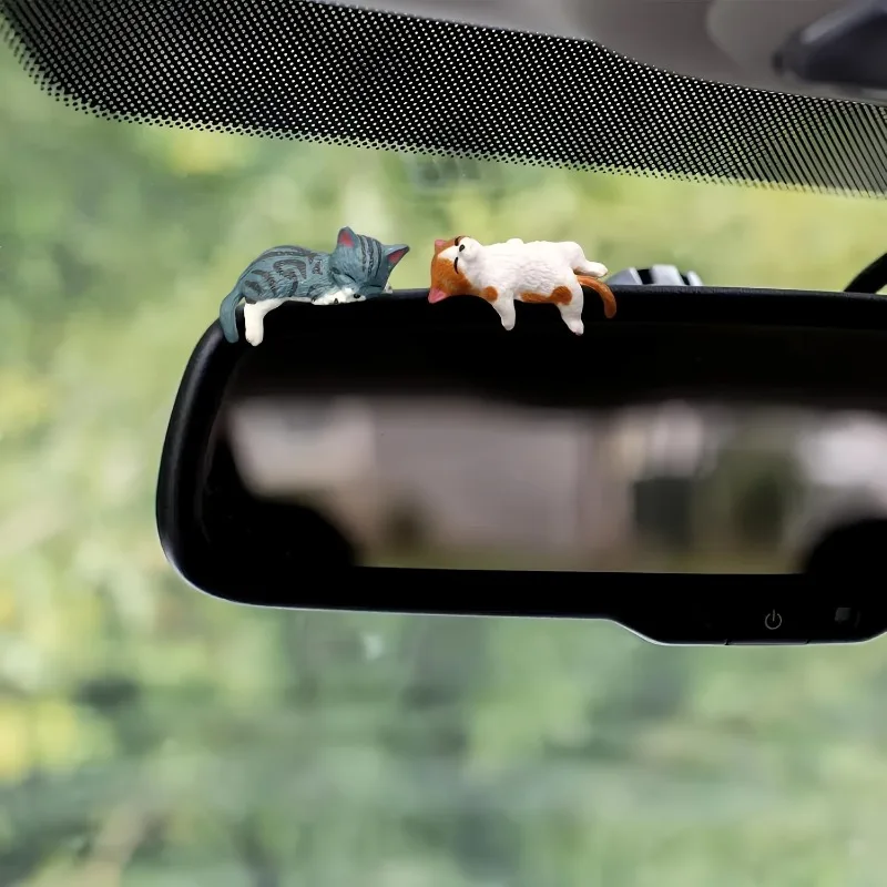 5 pezzi di simpatici mini ornamenti per auto con gatti dei cartoni animati, decorazioni per bordi dello schermo dell'auto, modelli di micro paesaggi per gatti, accessori per auto creativi