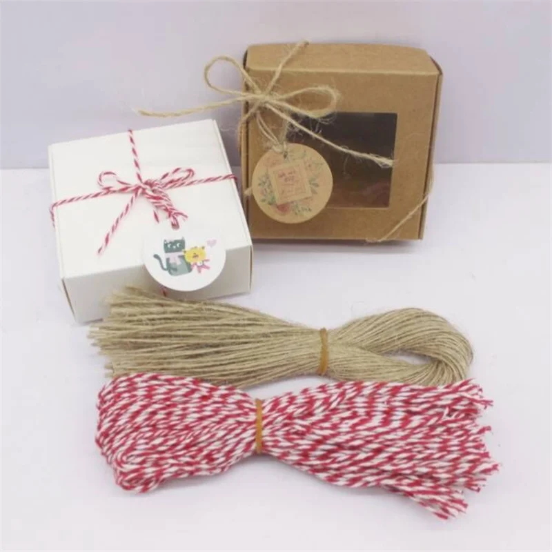 100 cards, 100 ropes, 3cm circular with love flower style label, white/brown wedding candy gift label