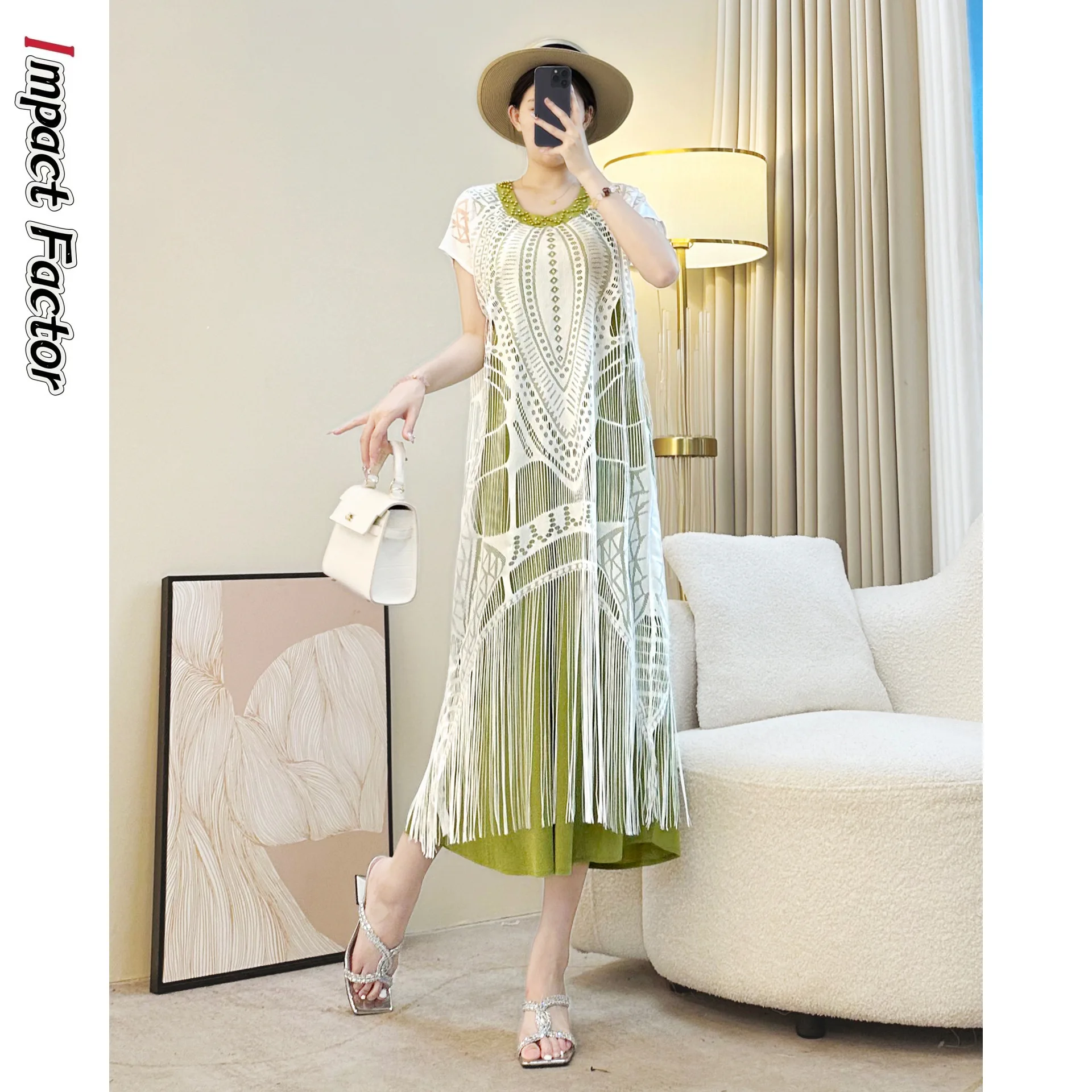 

2025 Short-sleeved Dress Women's Clothing Miyake Pleats Summer Fashion Loose Medium and Long Elegant Dress New