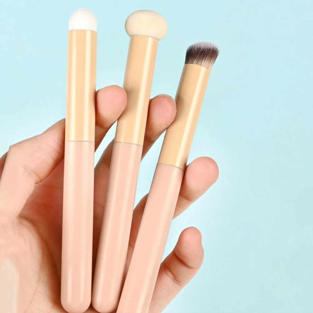 แปรงคอนซีลเลอร์ 3 ชิ้น ฟองน้ำแต่งหน้าเนื้อนุ่ม สำหรับเกลี่ยคอนซีลเลอร์อย่างแม่นยำ ให้ลุคธรรมชาติ แปรงฟองน้ำคอนซีลเลอร์สำหรับใบหน้า