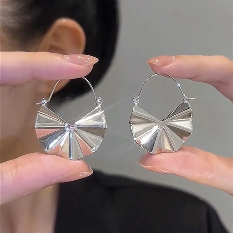 

Unique Design Metal Pleated Fan-shaped pendant Earrings for Women New Fashion Trend Personality Cool Girl Party Jewelry Gift