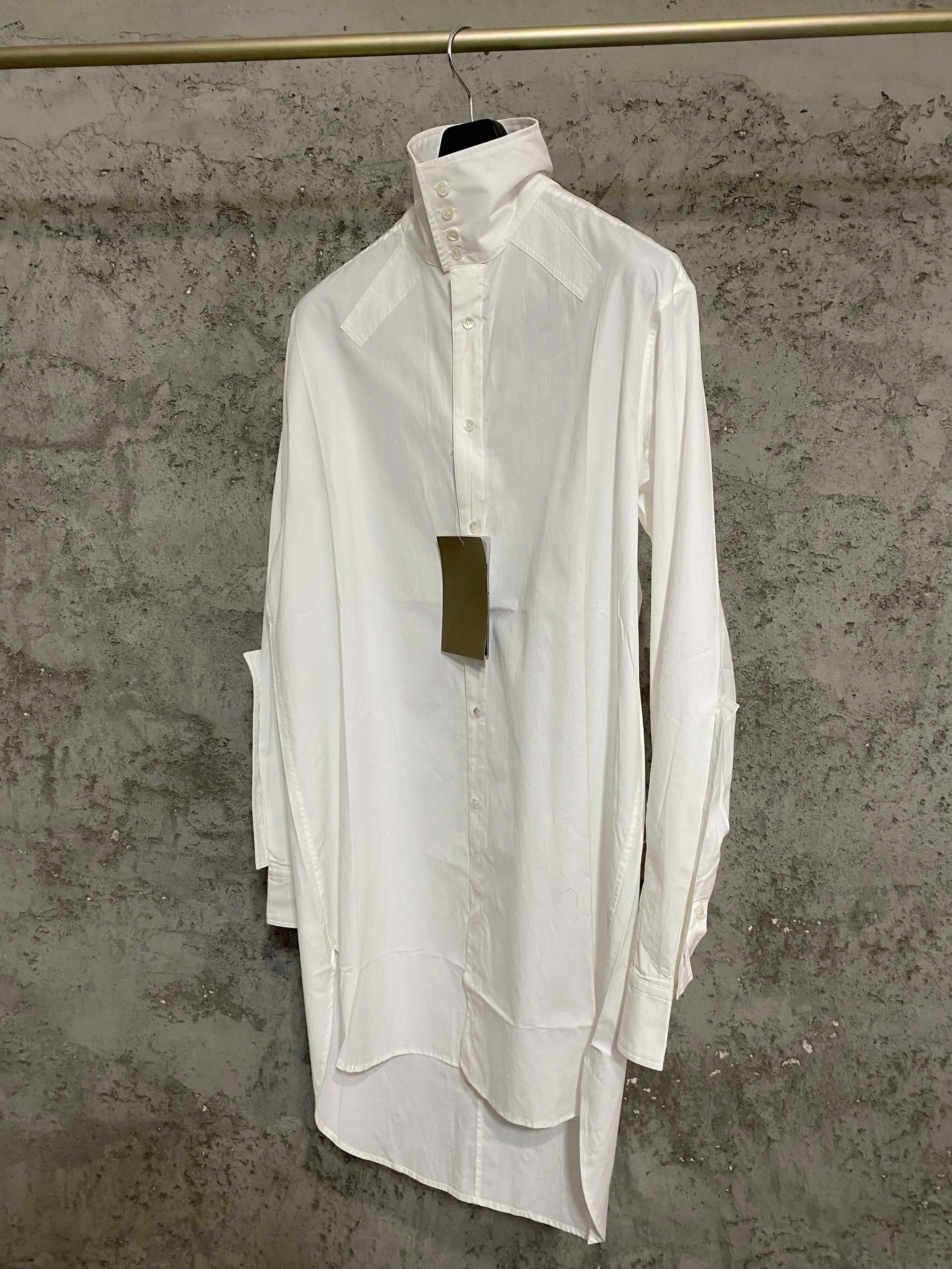 White mid-length single-breasted versatile shirt, short front and long back, long-sleeved shirt, loose top