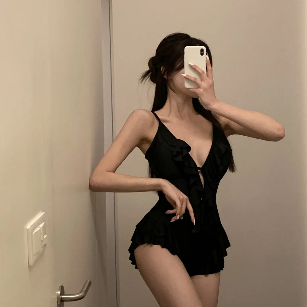 

Новый женский слитный купальник 2026 года: сексуальный, с оборками, утягивающий, пляжный, однотонный, высокоэластичный, быстросохнущий, с V-образным вырезом