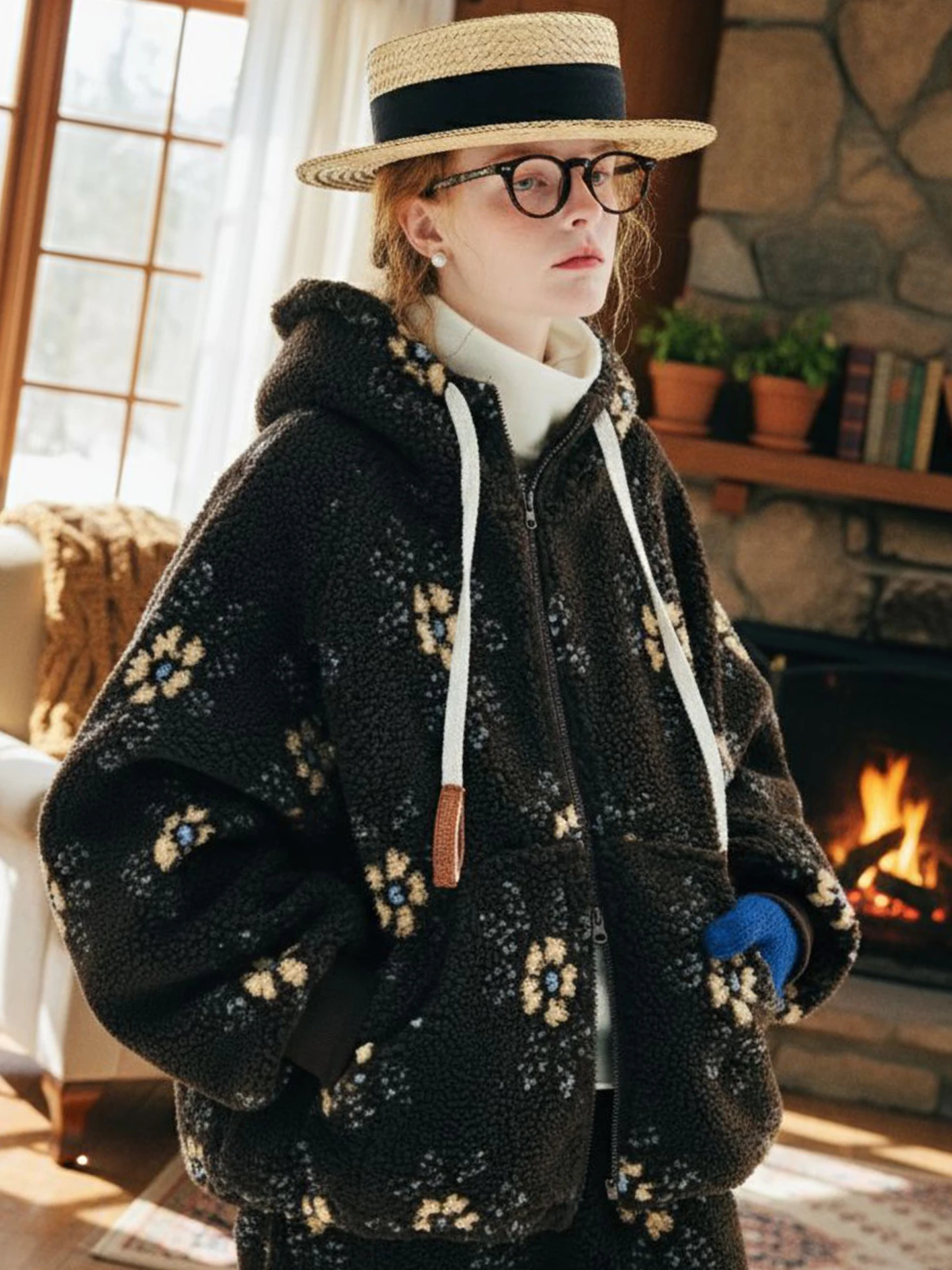 

Women's Black Floral Pattern Hooded Sweatshirt Fleece - like Loose & Warm Top Stylish & Age - reducing for Daily Wear 255284