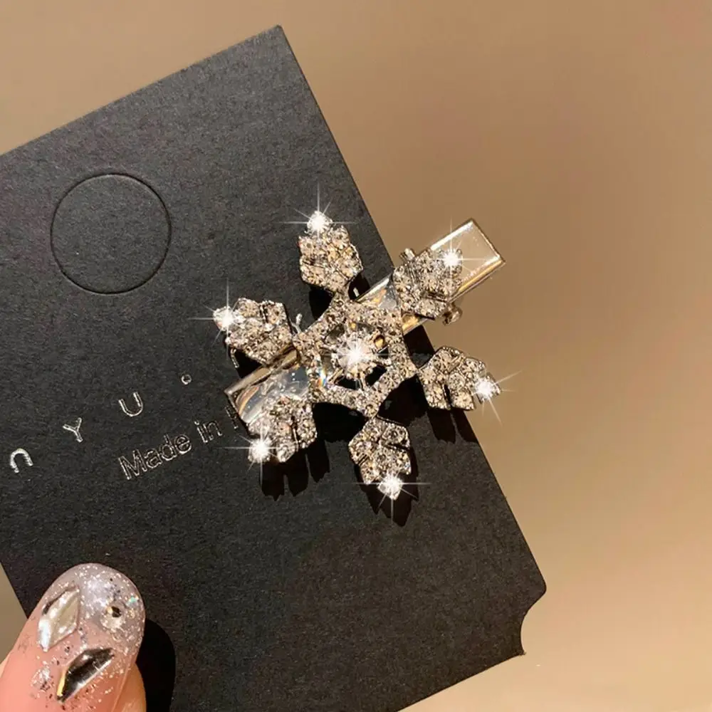 

Simple Diamond Rhinestone Snowflake Hairpin Silver Side Clip Christmas Hair Clip Korean Style Headwear Pearl Winter