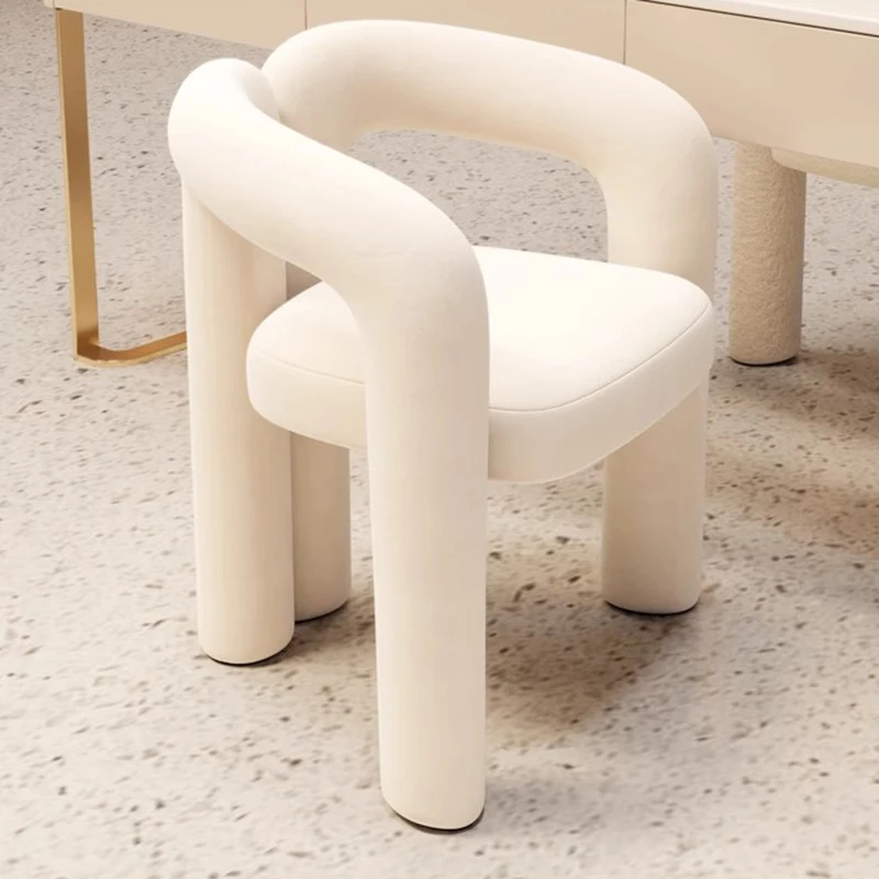 

White Cream Chairs Luxury Nordic Throne Balcony Save Space Cute Comfortable Living Room Chairs Beauty Fauteuil Hotel Furniture