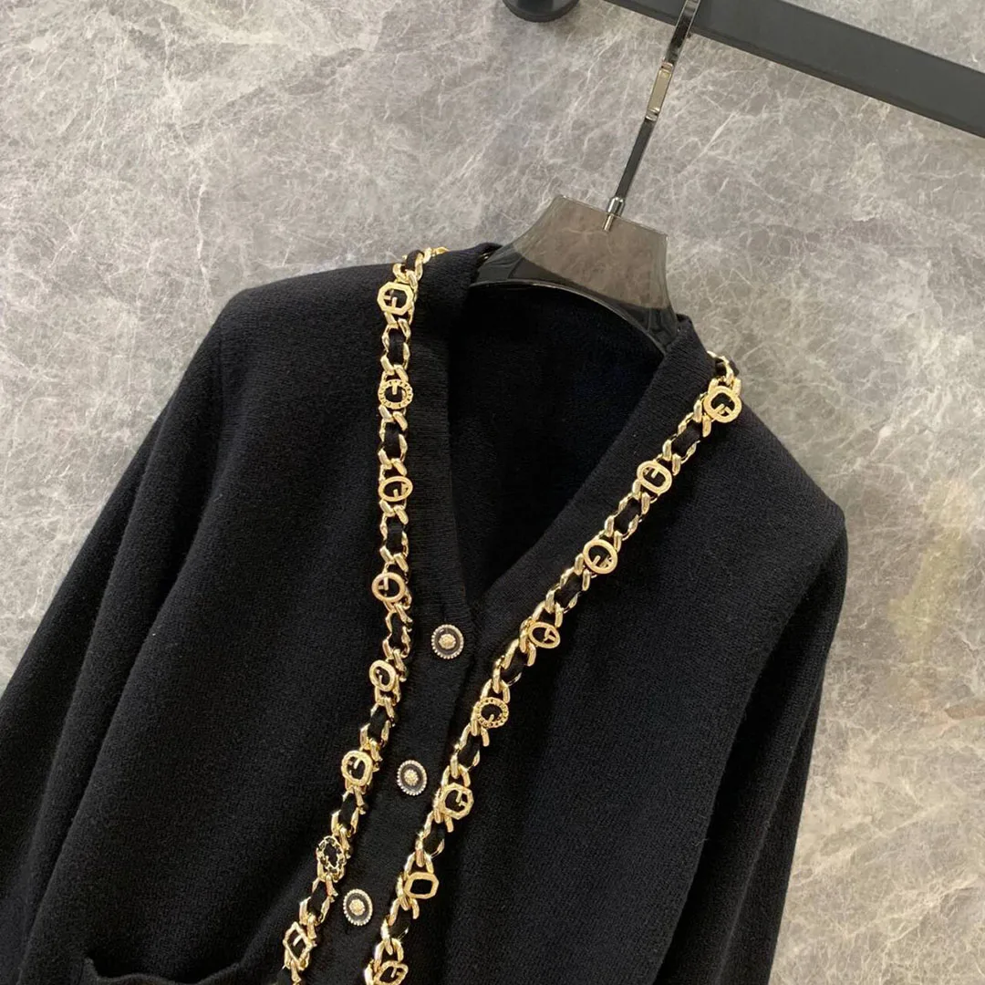 Top Quality Luxury Gold Metal Chains 100% Cashmere Cardigan Sweater Women V-neck Long Sleeve Buttons Vintage Knit Sweater Coat