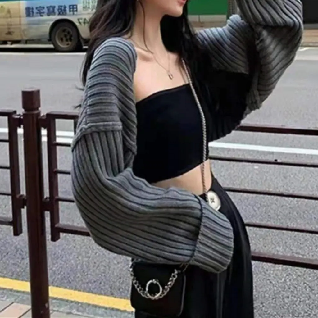 

Women's Loose Batwing Sleeve Sweater European American Style Autumn Winter Knitted Shawl Top Blogger Fashion