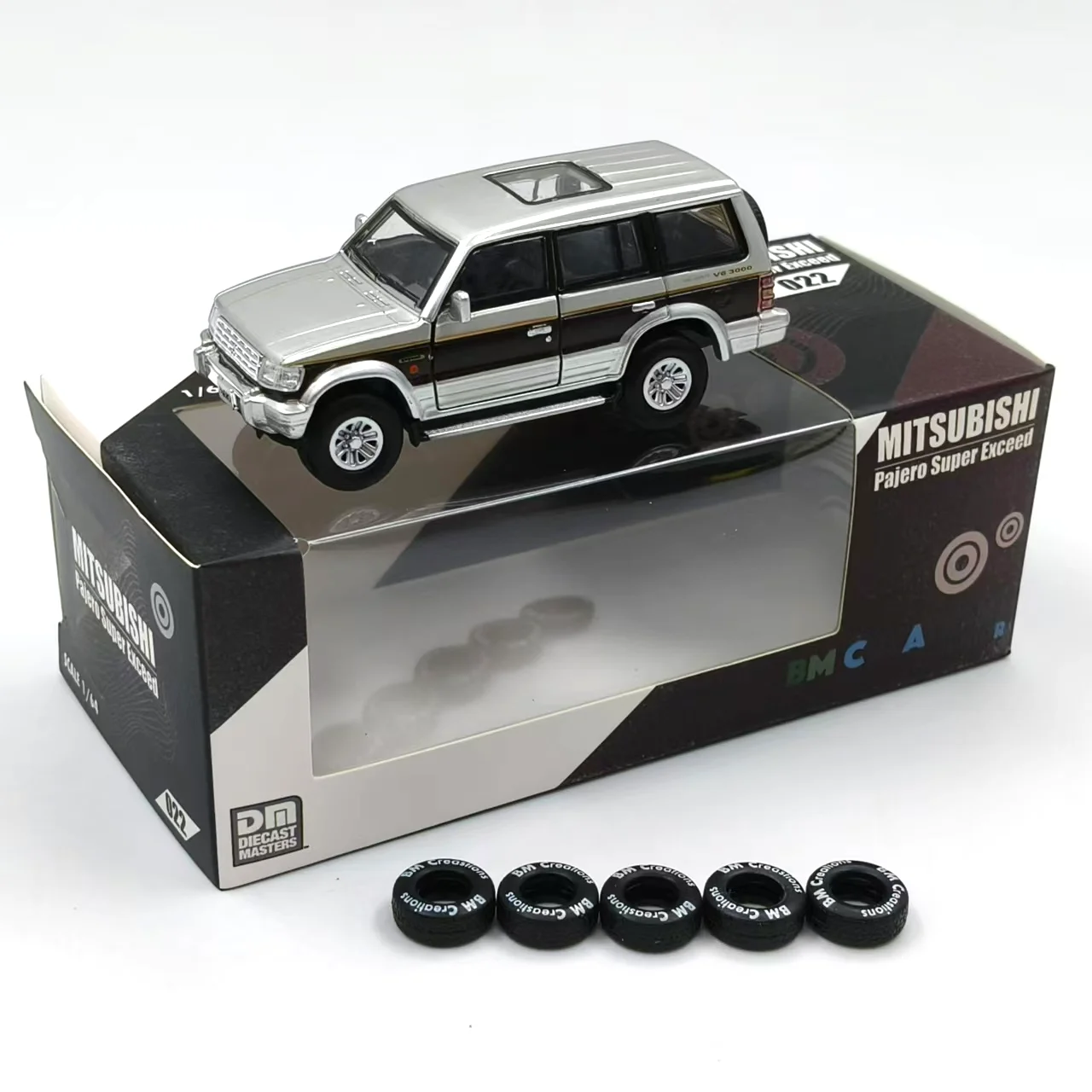 โมเดลรถยนต์มิตซูบิชิ ปาเจโร อัลลอยด์ ไดแคสต์ สเกล 1:64 ของสะสม ของเล่น ของขวัญ ของที่ระลึก ของตกแต่ง