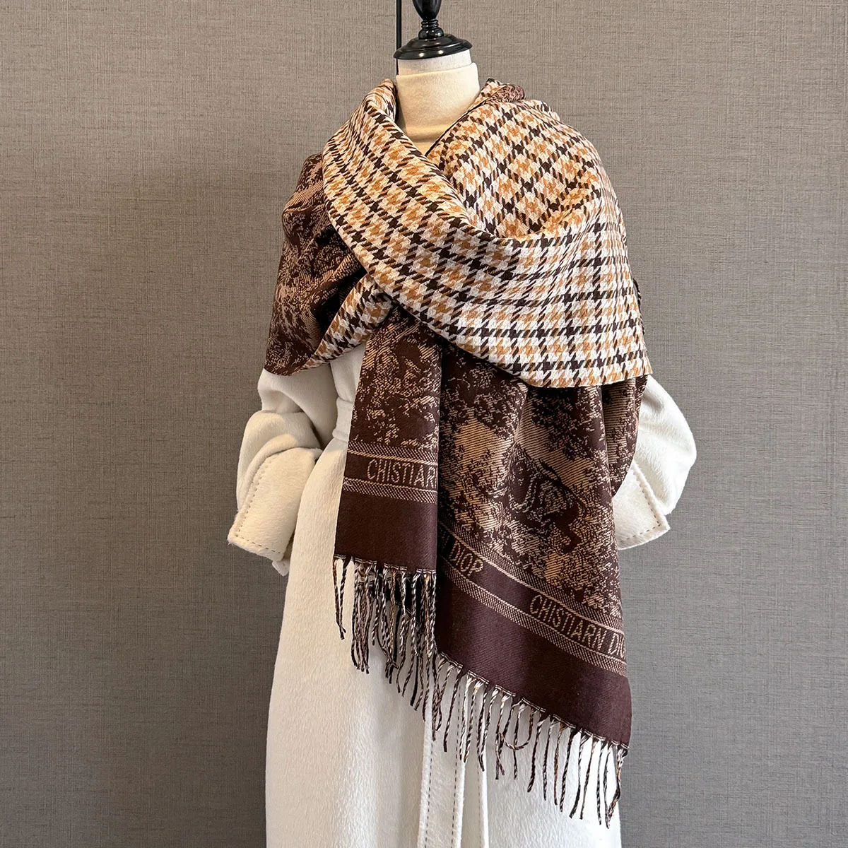 2025 الخريف الشتاء الرجعية تقليد شال كشمير موضة امرأة على الوجهين مطابقة الباشمينا سميكة الدافئة وشاح يندبروف بطانية