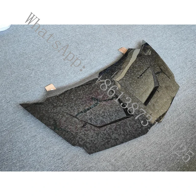 

Suitable New 1016 Style Dry Carbon Fiber Forged Carbon Cover Avenyador LP700 LP720S Body Kit