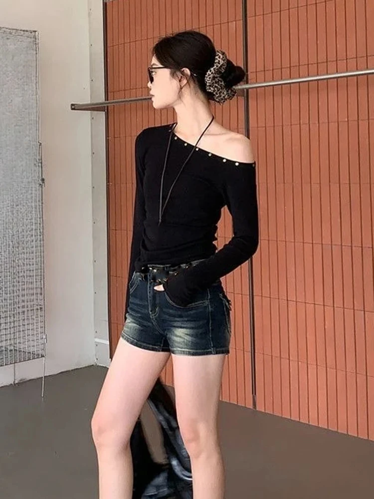 Y2k estética outono vintage rebite tshirts streetwear feminino gola inclinada grunge t harajuku irregular plissado bodycon tshirt