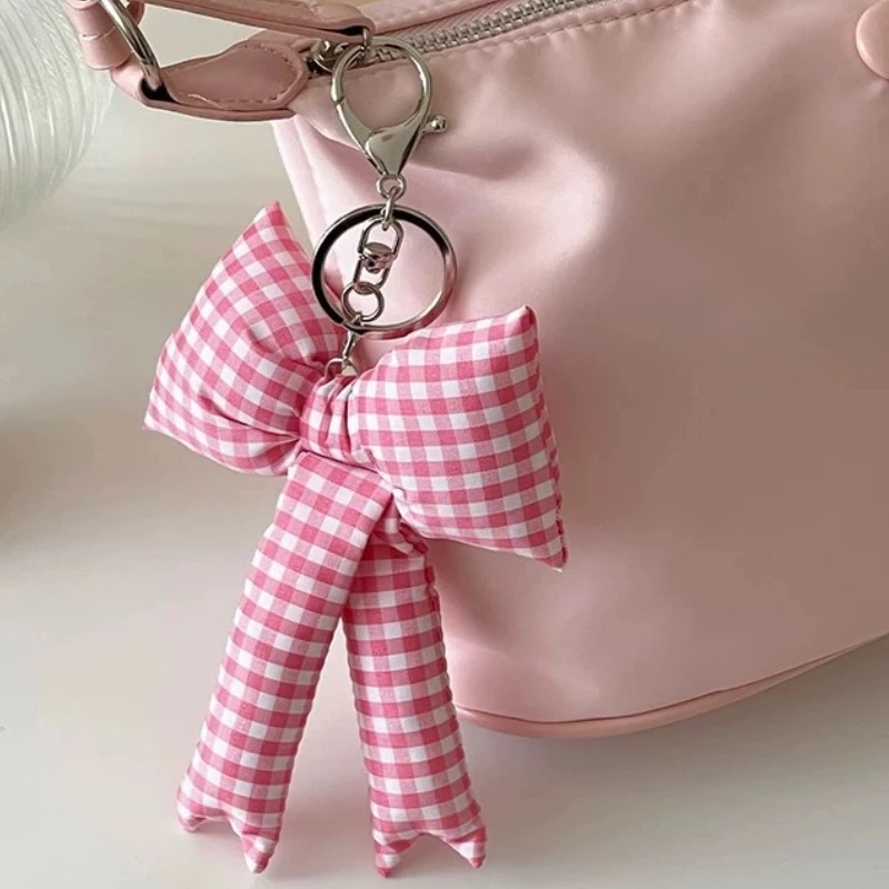 Porte-clés en peluche avec nœud à carreaux bleu rose, pendentif de sac à dos pour fille mignonne et douce, décoration suspendue pour voiture, cadeau de Festival, nouvelle collection